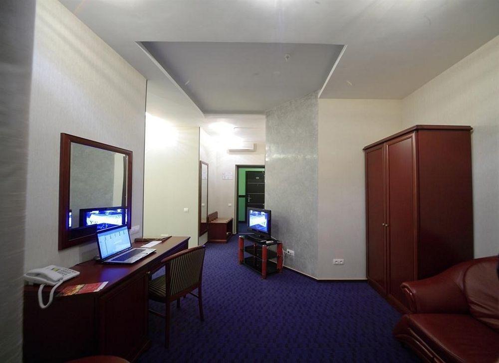 Victoria Hotel Kharkov Bilik gambar