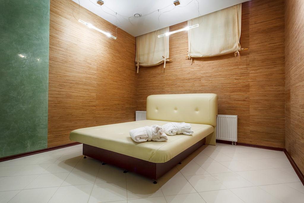 Victoria Hotel Kharkov Luaran gambar