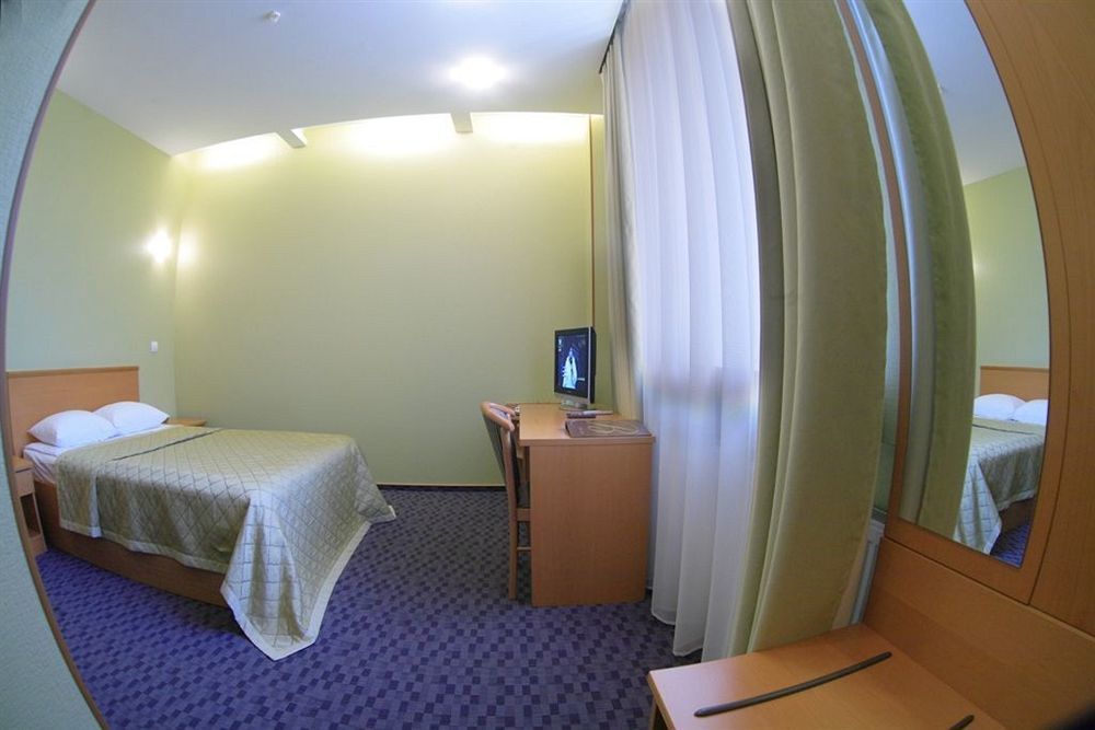 Victoria Hotel Kharkov Luaran gambar